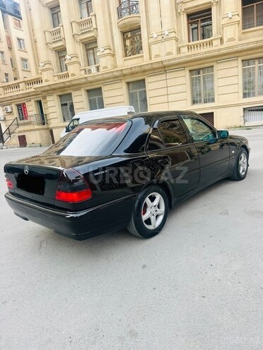 Mercedes C 200 2000, 352,000 km - 2.0 л - Bakı