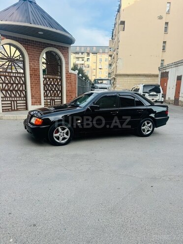 Mercedes C 200 2000, 352,000 km - 2.0 л - Bakı