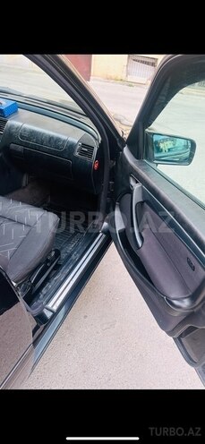 Mercedes C 200 2000, 352,000 km - 2.0 л - Bakı
