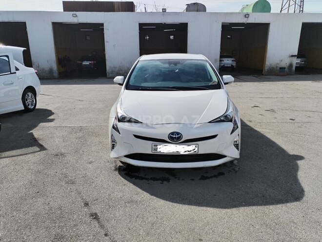 Toyota Prius-1
