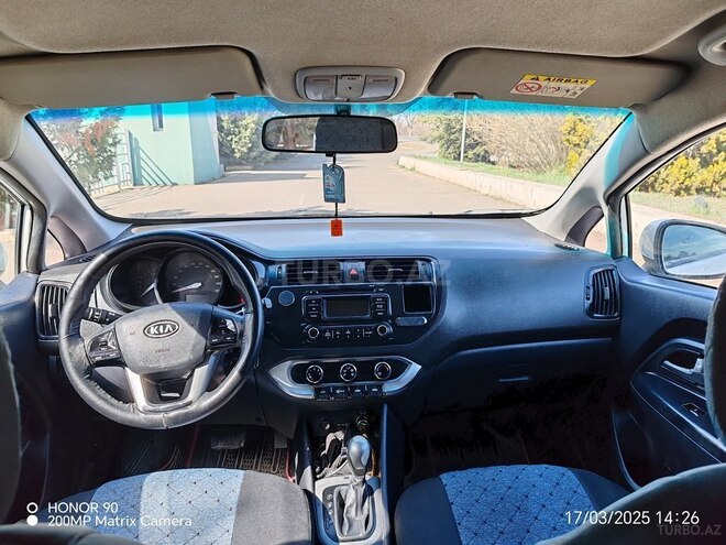 Kia Rio 2014, 356,000 km - 1.4 l - Qazax