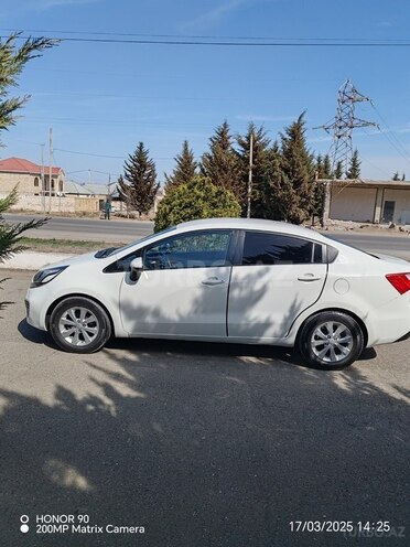 Kia Rio 2014, 356,000 km - 1.4 l - Qazax