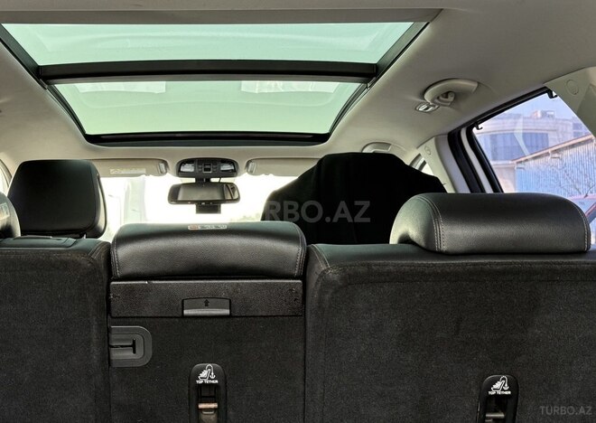 Kia Sorento-11