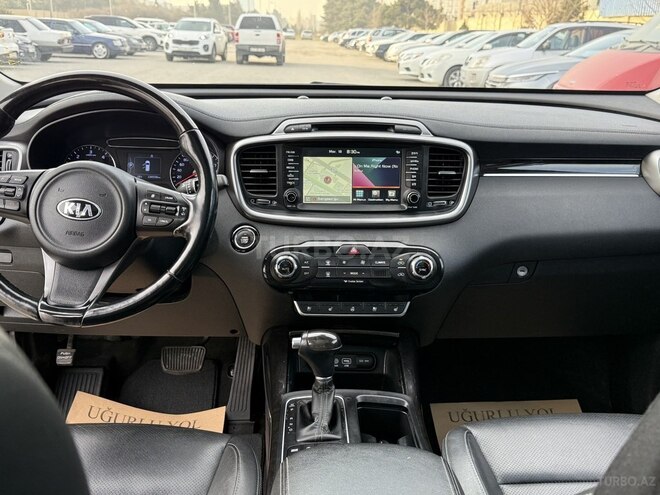 Kia Sorento-8