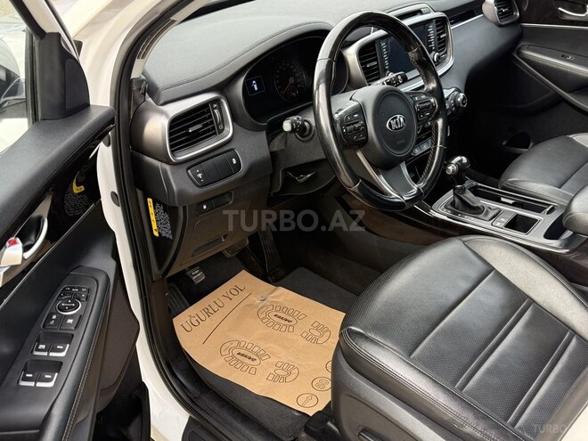 Kia Sorento-9