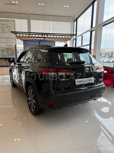 Toyota Corolla Cross-3