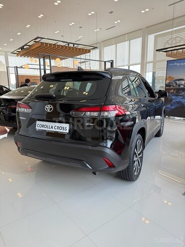 Toyota Corolla Cross-9