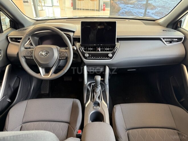 Toyota Corolla Cross-8