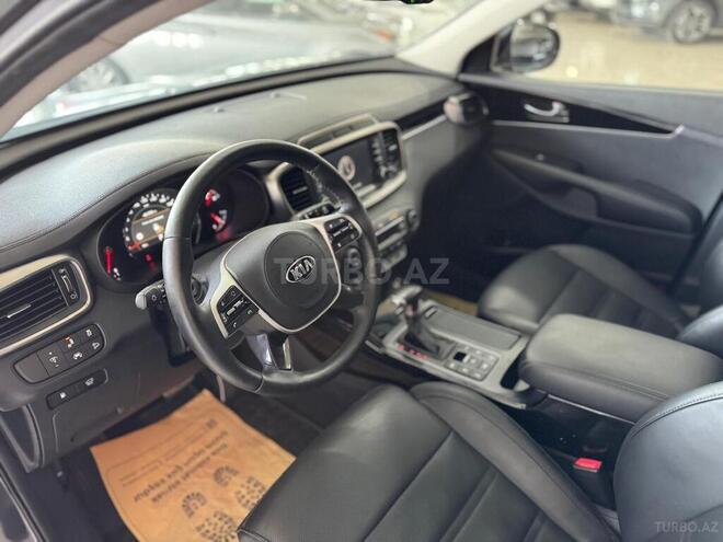 Kia Sorento-18