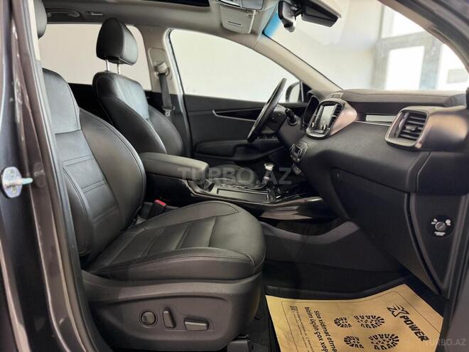 Kia Sorento-15