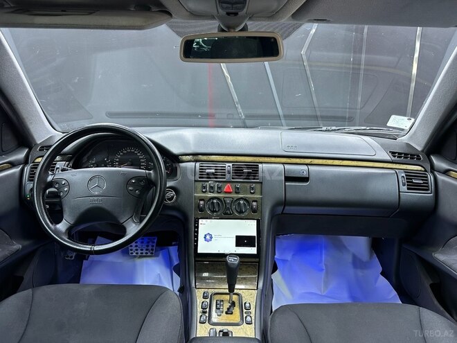 Mercedes E 220 d 2001, 516,640 km - 2.2 l - Bakı