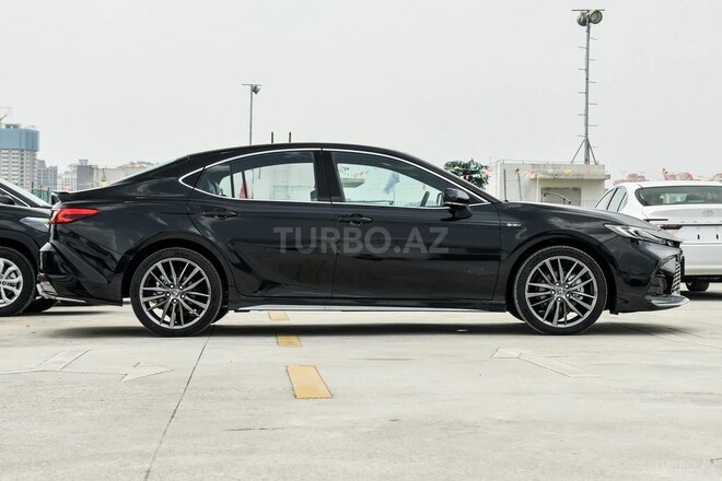Toyota Camry-6