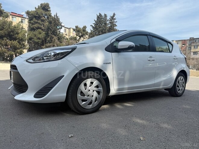 Toyota Aqua 2018, 33,265 km - 1.5 l - Bakı