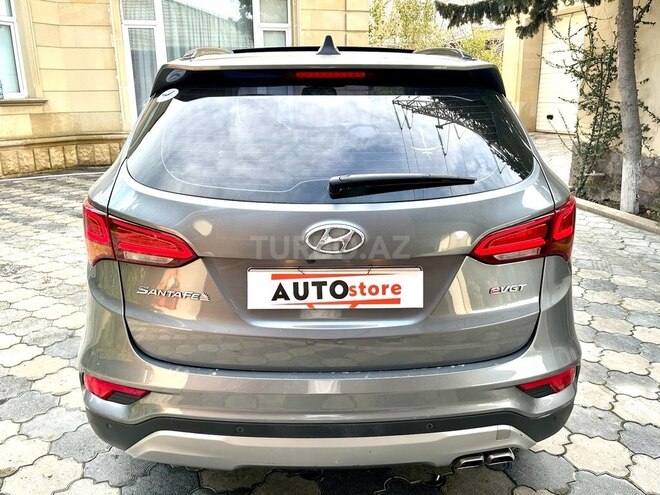 Hyundai Santa Fe-6