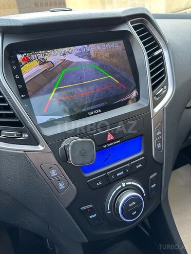 Hyundai Santa Fe-13