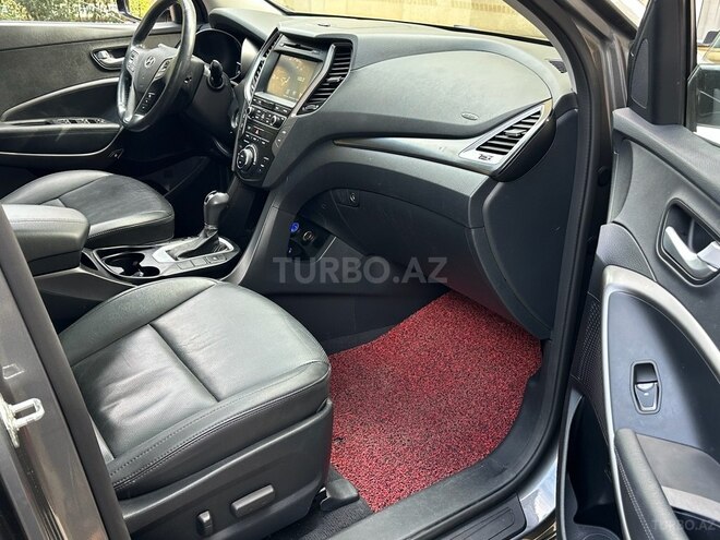 Hyundai Santa Fe-12