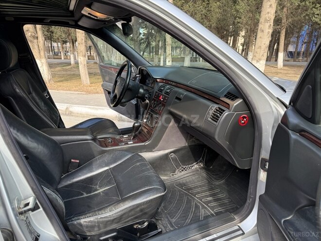 Mercedes E 270 1999, 580,000 km - 2.7 l - Sumqayıt