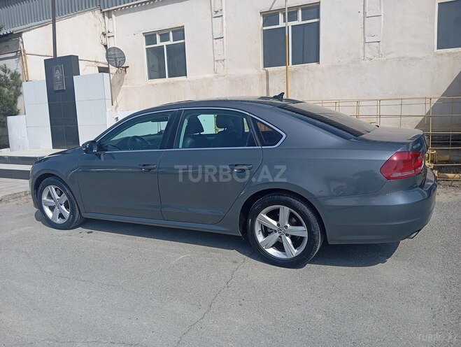 Volkswagen Passat 2013, 145,000 km - 1.8 л - Bakı