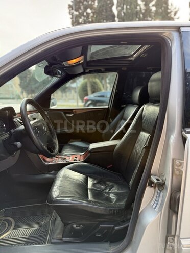Mercedes E 270 1999, 580,000 km - 2.7 l - Sumqayıt