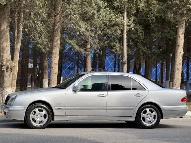 Mercedes E 270 1999, 580,000 km - 2.7 l - Sumqayıt