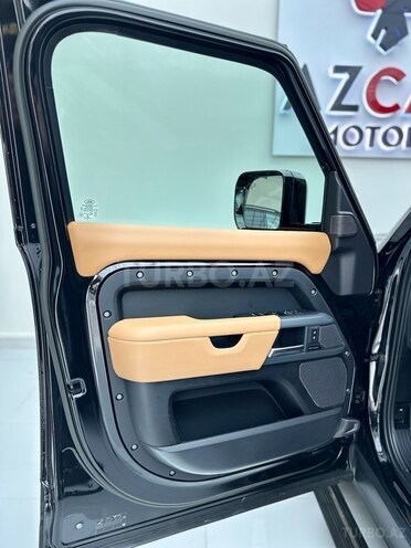 Land Rover Defender 2023, 53,700 km - 3.0 l - Bakı