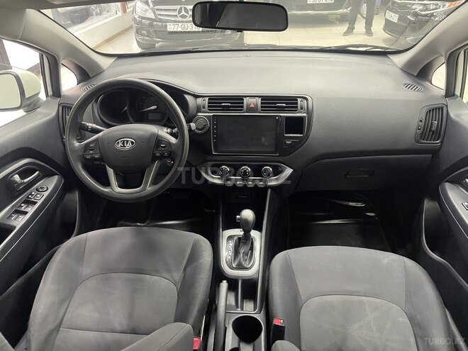 Kia Rio-9