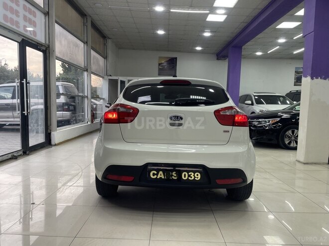 Kia Rio-12