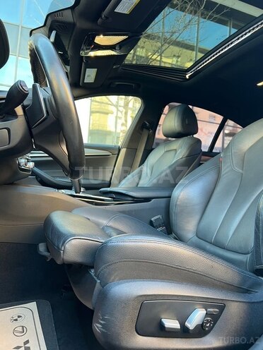 BMW 530-12