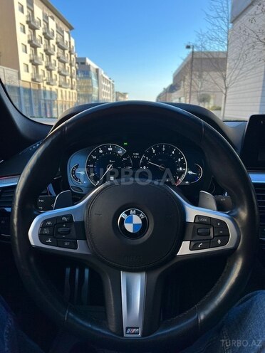 BMW 530-8