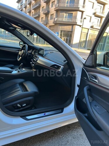 BMW 530-17