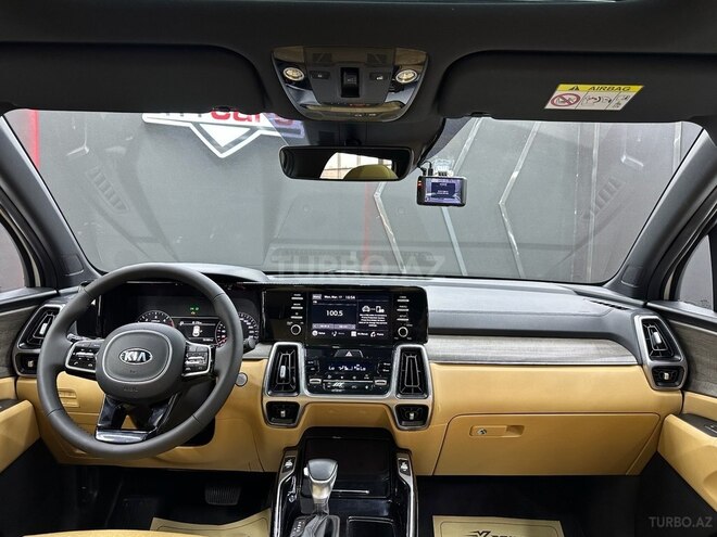 Kia Sorento-12