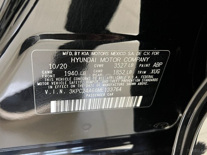 Hyundai Accent-14