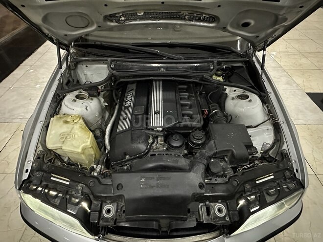 BMW 320 2000, 350,000 km - 2.0 л - Sumqayıt