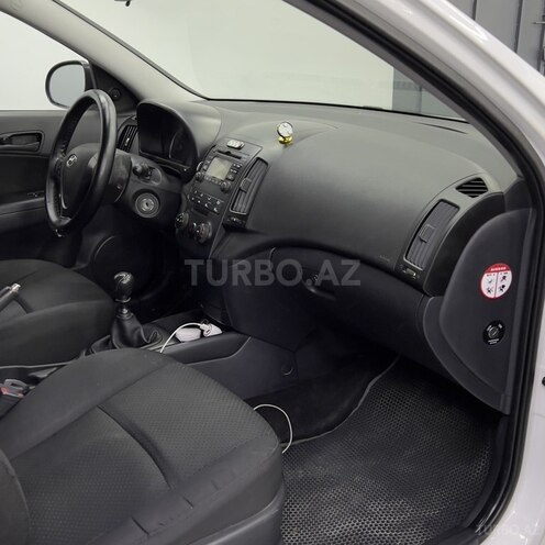 Hyundai i30 2009, 273,111 km - 1.6 l - Sumqayıt