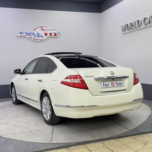 Nissan Teana-5