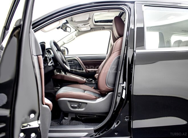 Mitsubishi Pajero Sport-25