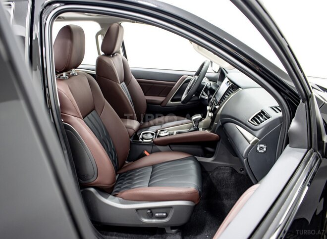 Mitsubishi Pajero Sport-31
