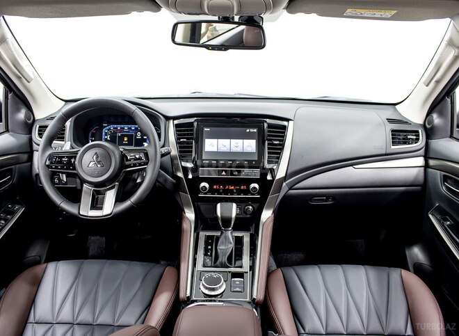 Mitsubishi Pajero Sport-18