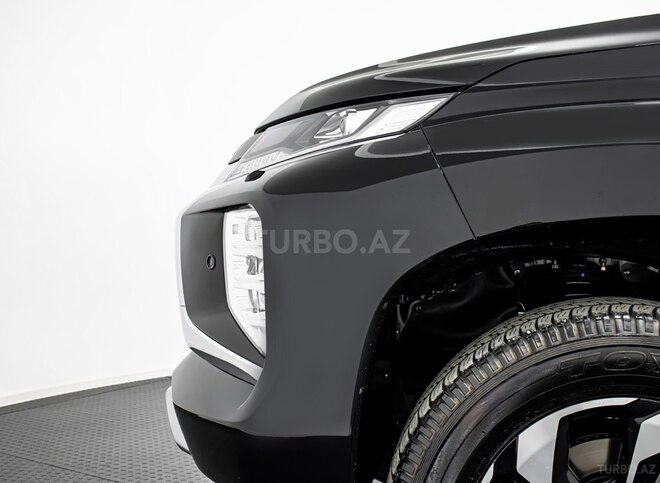 Mitsubishi Pajero Sport-10