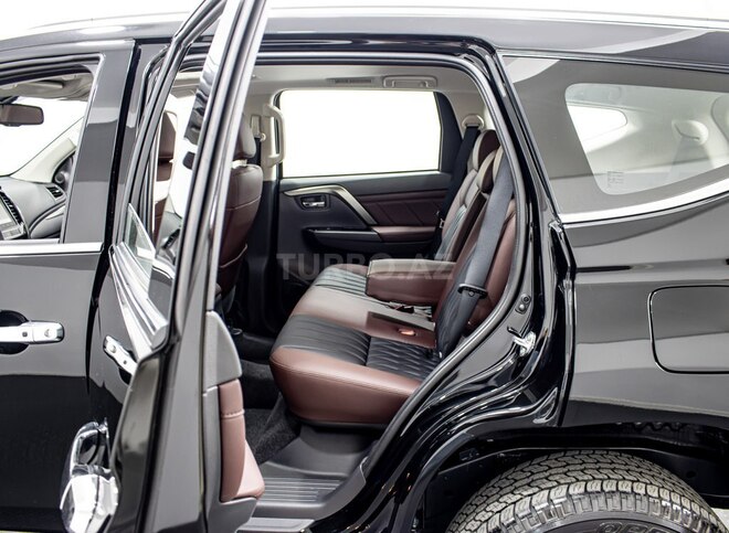 Mitsubishi Pajero Sport-28