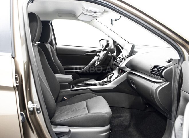 Mitsubishi Eclipse Cross-18