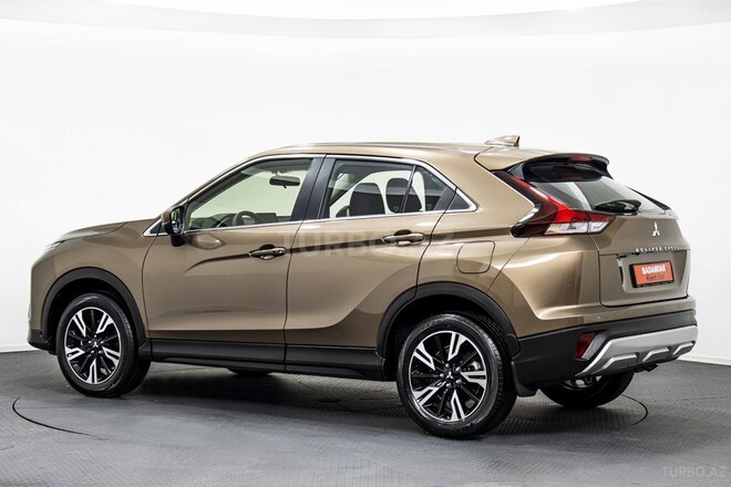Mitsubishi Eclipse Cross-10