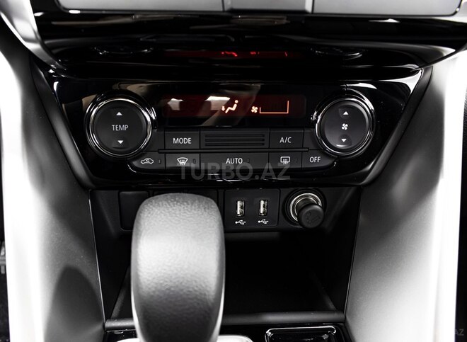 Mitsubishi Eclipse Cross-31