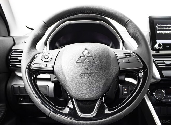 Mitsubishi Eclipse Cross-22