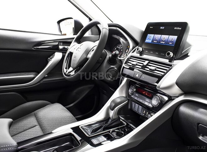Mitsubishi Eclipse Cross-28