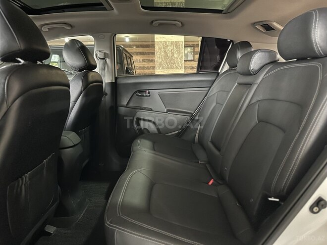 Kia Sportage 2011, 218,000 km - 2.0 l - Bakı