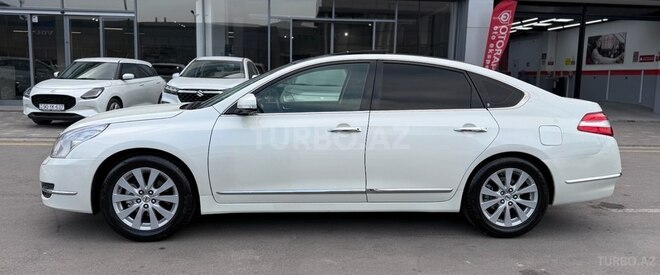 Nissan Teana-12