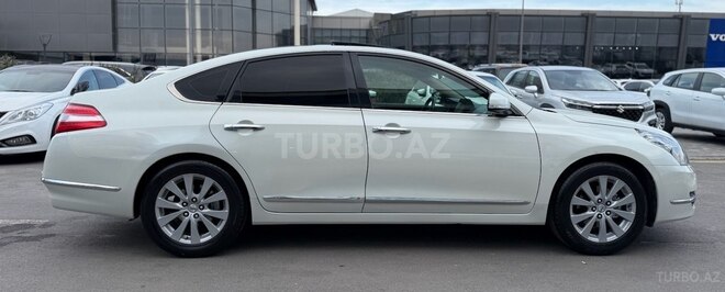 Nissan Teana-11