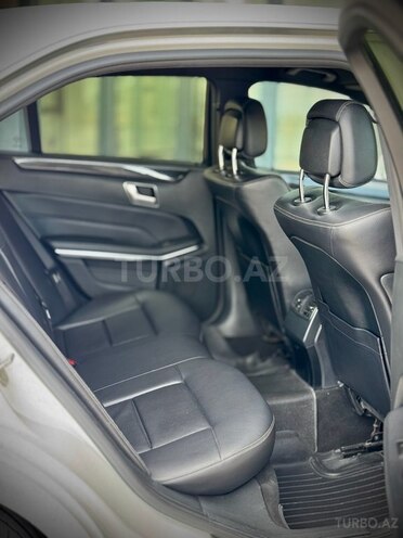 Mercedes E 220 d-5