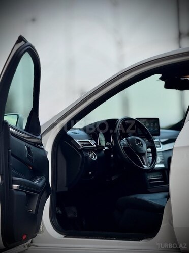 Mercedes E 220 d-10